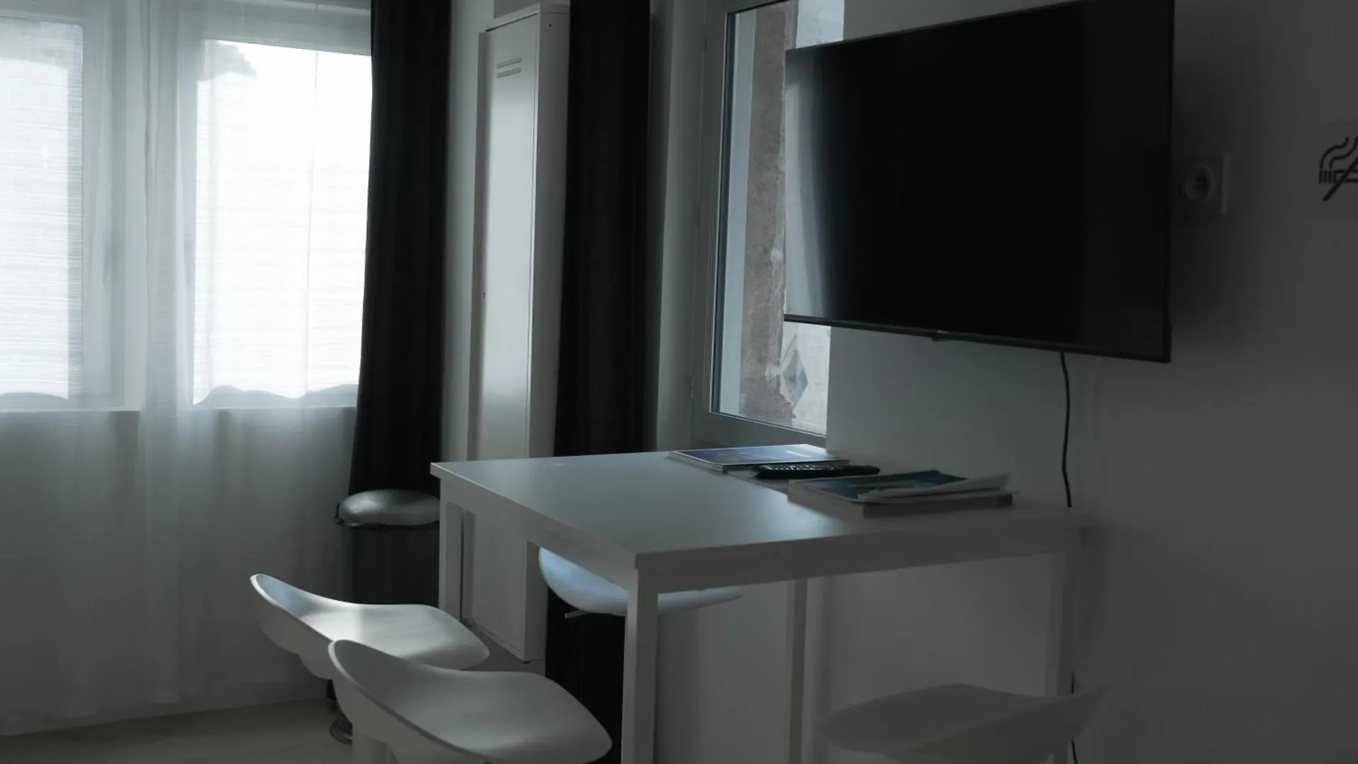 Maison Jacob - Hyper Centre - Maison Historique - Air Conditioning - Wifi Avignon 0*,  France